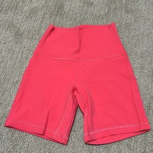 Align Shorts 6in